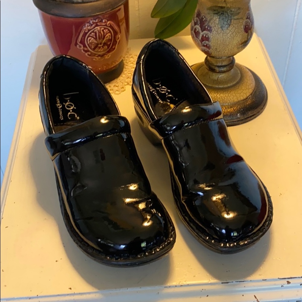 b.o.c. By Born Patent Clogs